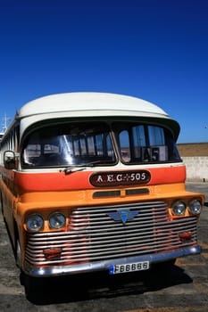 traditional bus in Malta