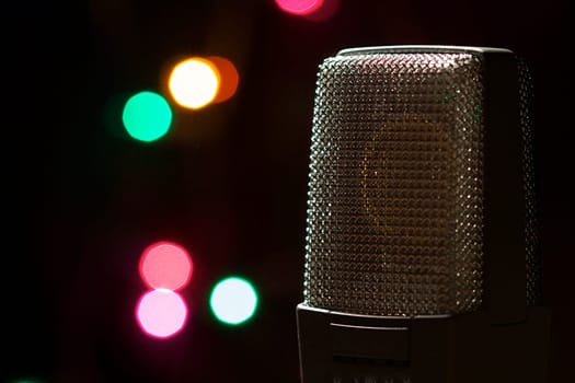 Microphone