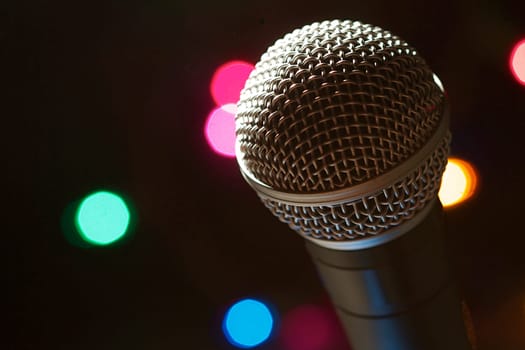 Microphone