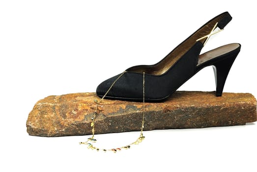 Shoe and chain