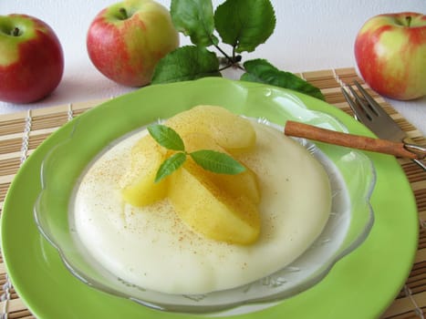 Pudding dessert with apple compote