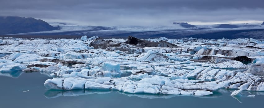 Jokulsarlon Glacial Lagoon, Vatnajokull, Iceland