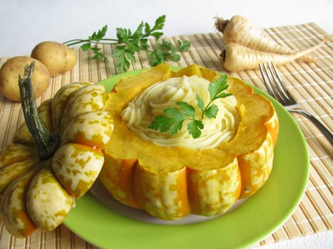 Pumpkin stuffed with pureed vegetables