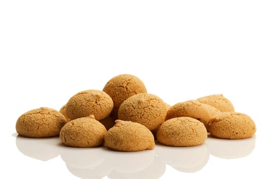 A pair of Amarettini