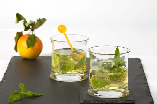Apple mint