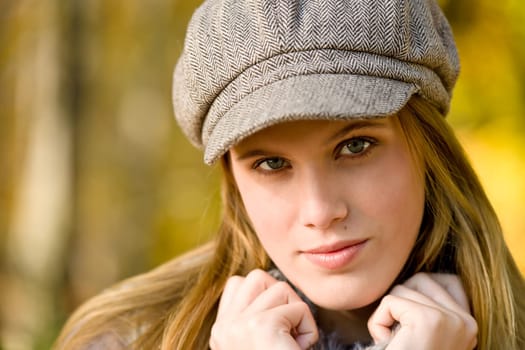 Autumn park - fashion model woman