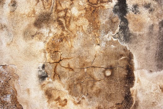 old and cracked stucco