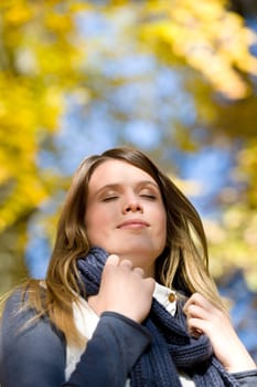 Autumn park - fashion model woman