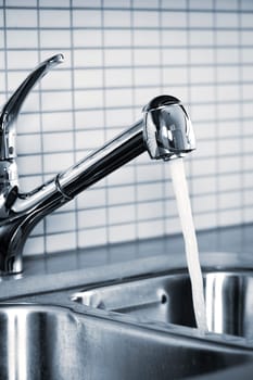 Kitchen faucet