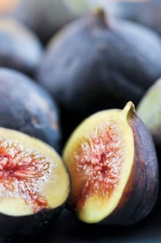 Sliced figs
