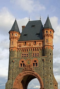 Gate tower of the old Nibelungen Bridge in Worms: "Built 1897–1900 under the reign of Ernst-Ludwig,Grand Duke of Hesse and by the Rhine"" (building inscription)"