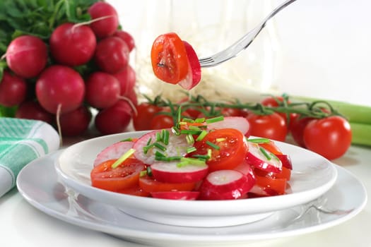 Radish and tomato salad