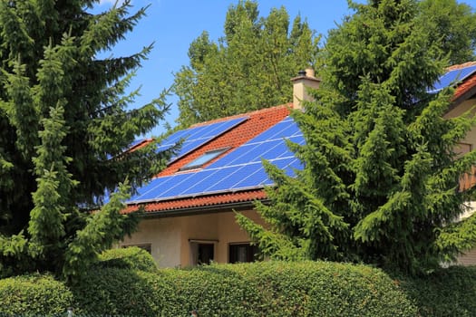 Solar power system roof assembly 7