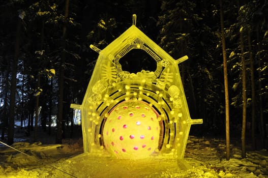 Cell R Ice Sculpture