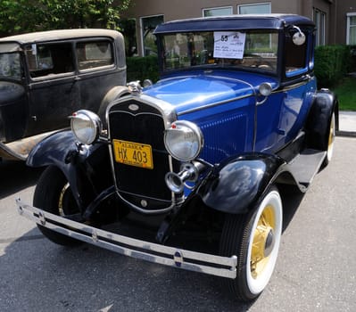1931 Model-A Ford Deluxe Coupe