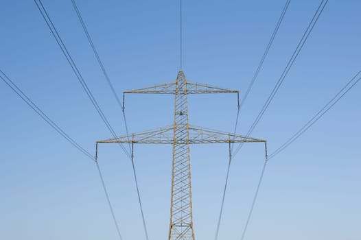 A high-current pylon