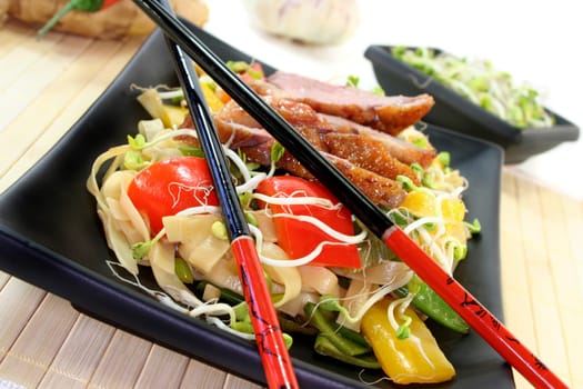 Duck breast with fried noodles