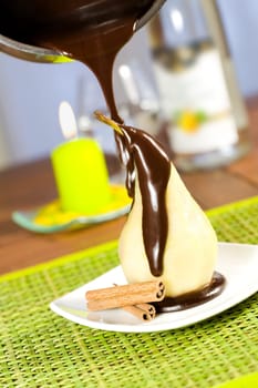 Pear in chocolate