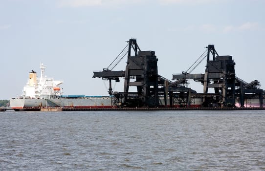 Coal pier loading dock