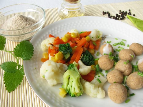 Tsampa balls with nuts and fruits