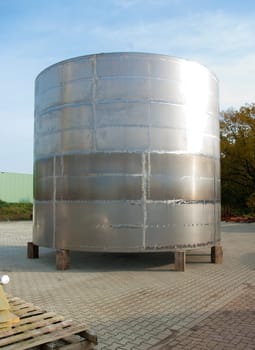 shiny silo