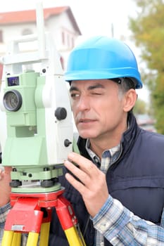 Geometer with measure instrument