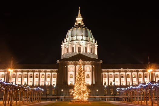 City Hall of San Francisco, California, opened in 1915, in its open space area in the city&#039 s Civic Center, is a Beaux-Arts monument to the brief "City Beautiful"" movement that epitomized the high-minded American Renaissance of the period 18"