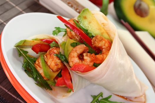 Wrap with king prawns,avocado and arugula
