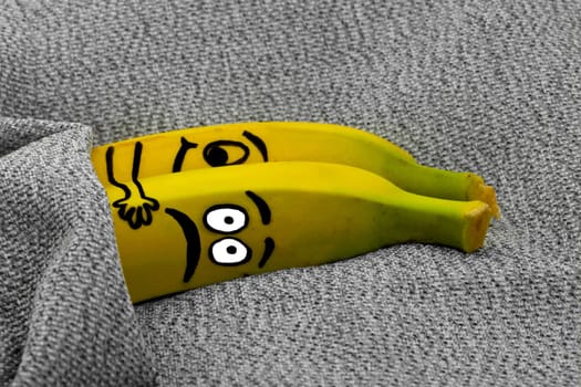 How small bananas are made....