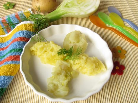 Baby menu of potatoes and fennel vegetables