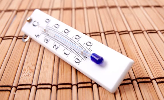 Room thermometer with Celsius scale