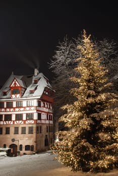 A romantic Franconian postcard photo? Albrecht Dürer House Nuremberg even with snow.