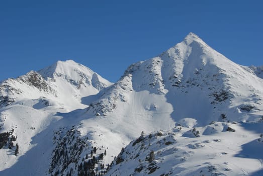 Snow-capped mountain peaks in Kühtai