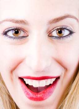 close up of a young beautiful girl with a nice mouth smiling