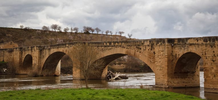 Medieval bridge, Ebro river, San Vicente de la Sonsierra