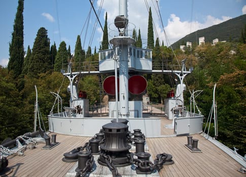 Monument to war using battleship set into hillside