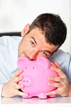 kiss piggy bank