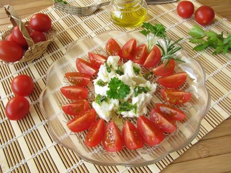 Sheep's cheese with tomatoes