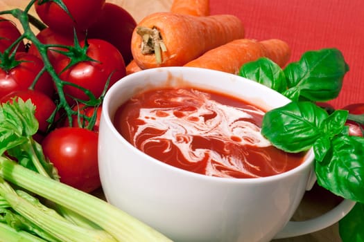 Tomato soup with Ingredient, ready-to-eat