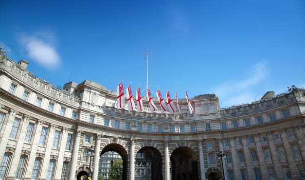Historic gate at the Mall between Buckingham Palace and Trafalgar Square