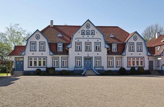 Old Manor
