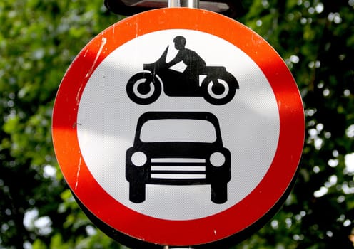Road sign denoting no through road for motor vehicles