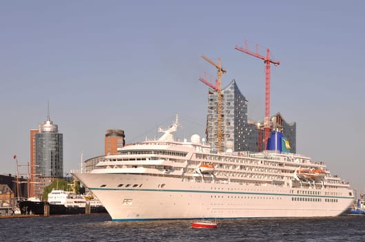 Cruise ship