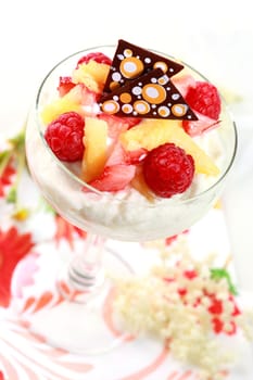 Mascarpone dessert with fresh fruits