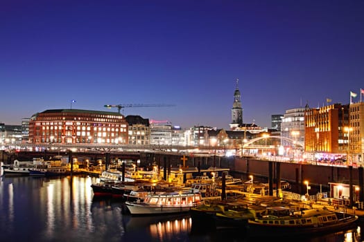 Hamburg Baumwall in the evening