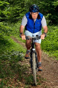 Senior on the mountain bike