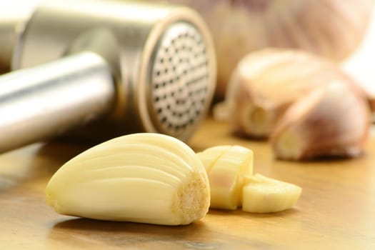 Composition with fresh garlic. Dietary supplement