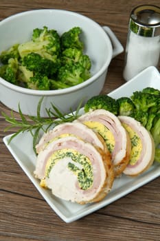 roll filled with vegetables
