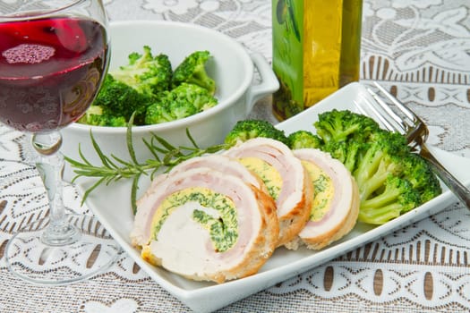 roll filled with vegetables