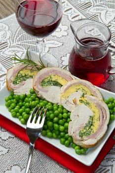 roll filled with vegetables